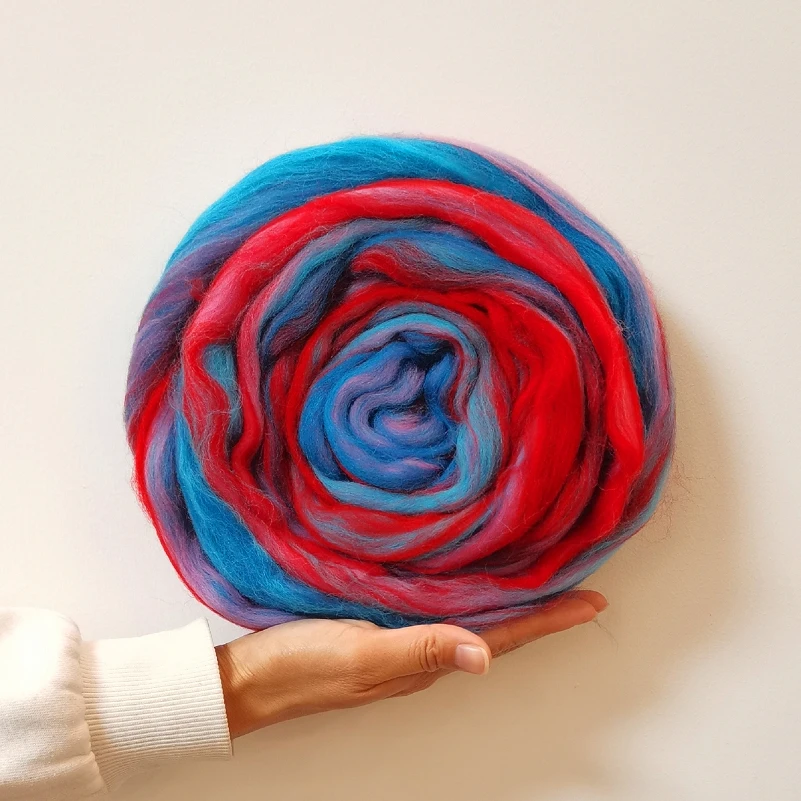 Blended Wool 50g Merino Mixed Wool Roving Felting Wool Merino Wool Fiber Handspun for Needle and Wet Felting Supplies (No.05)
Blended Wool 50g Merino Mixed Wool Roving Felting Wool Merino Wool Fiber Handspun for Needle and Wet Felting Supplies (No.05)