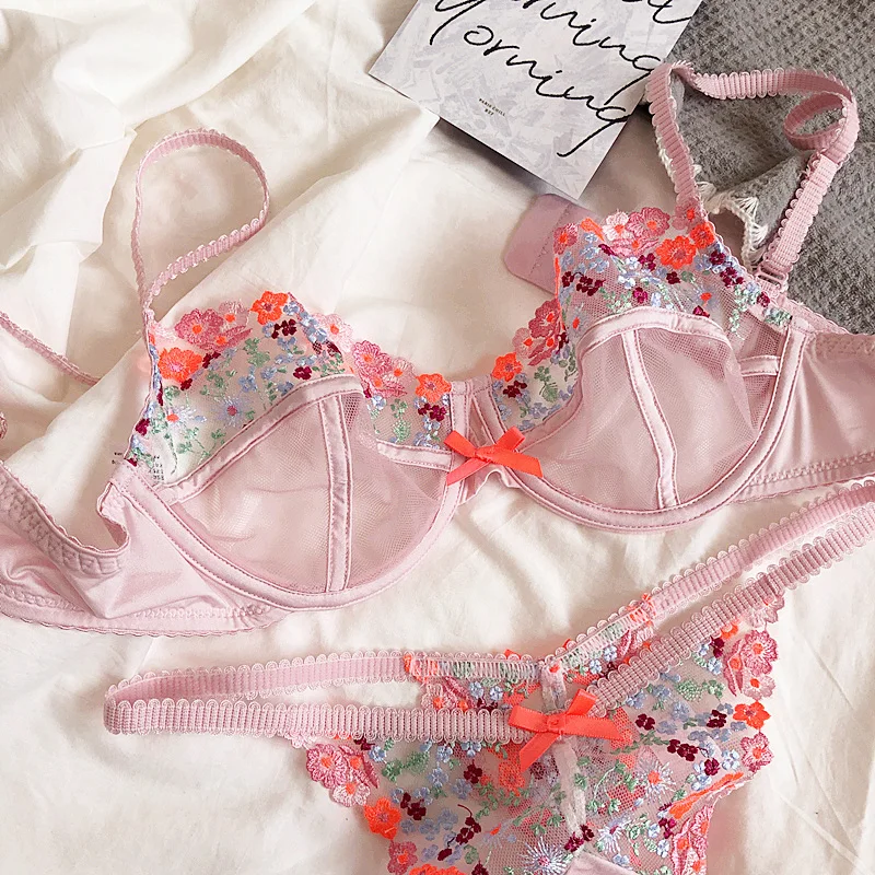 Sexy embroidery flower perspective ultra-thin mesh underwear suit thong pure desire gathering bra set cover anti-sagging lingeri
Sexy embroidery flower perspective ultra-thin mesh underwear suit thong pure desire gathering bra set cover anti-sagging lingeri