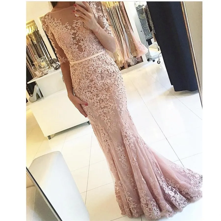 Vestidos De Fiesta Illusion Boat Neck Appliqued Lace Champagne Prom Dress Beaded Low V Back Half Sleeve Mermaid Evening Dresses
Vestidos De Fiesta Illusion Boat Neck Appliqued Lace Champagne Prom Dress Beaded Low V Back Half Sleeve Mermaid Evening Dresses