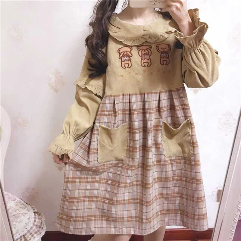 Japanese Kawaii Girl Sweet Lolita Dress Lattice Loose Peter Pan Collar Victorian Cute Embroidery Bear Dress Gothic Op Loli Cos
Japanese Kawaii Girl Sweet Lolita Dress Lattice Loose Peter Pan Collar Victorian Cute Embroidery Bear Dress Gothic Op Loli Cos