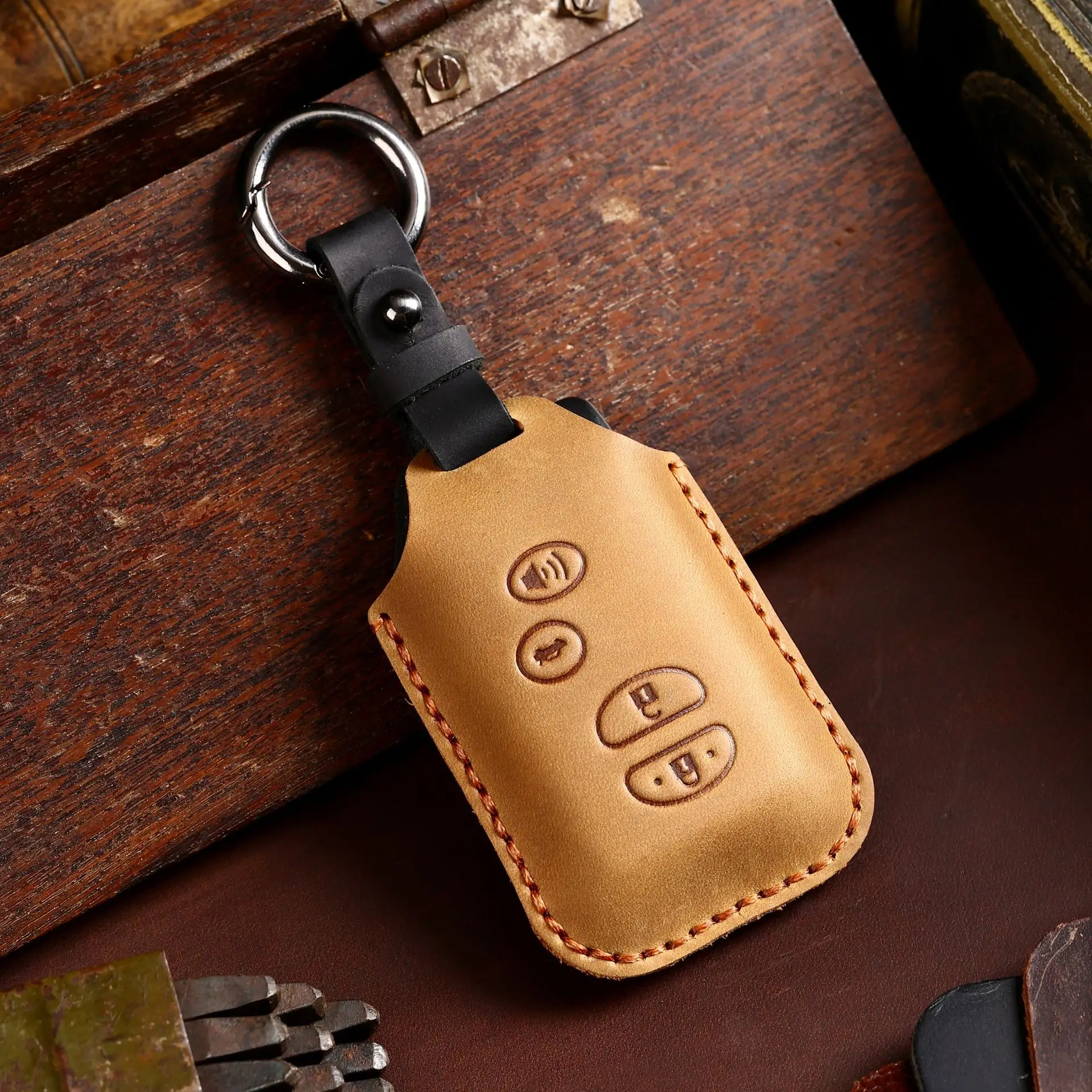 Luxury Genuine Leather Key Case Cover for Toyota Highlander Land Cruiser Keychains Holder Bag Keyring Shell Car Accessories
Luxury Genuine Leather Key Case Cover for Toyota Highlander Land Cruiser Keychains Holder Bag Keyring Shell Car Accessories