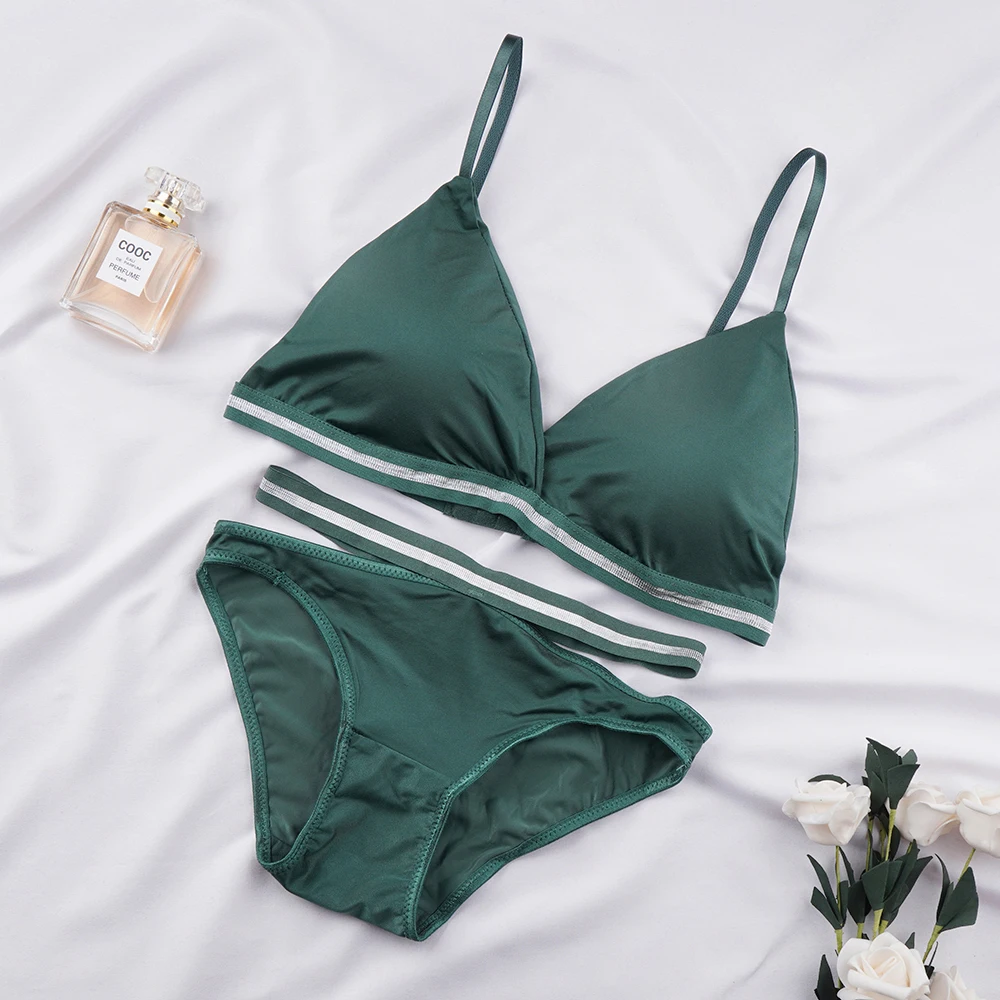 Women Bra Set Ice Silk Triangle Cup Ladies Wrapped Chest Sexy Lingerie Push Up Bralette Panties Bra & Brief Sets
Women Bra Set Ice Silk Triangle Cup Ladies Wrapped Chest Sexy Lingerie Push Up Bralette Panties Bra & Brief Sets