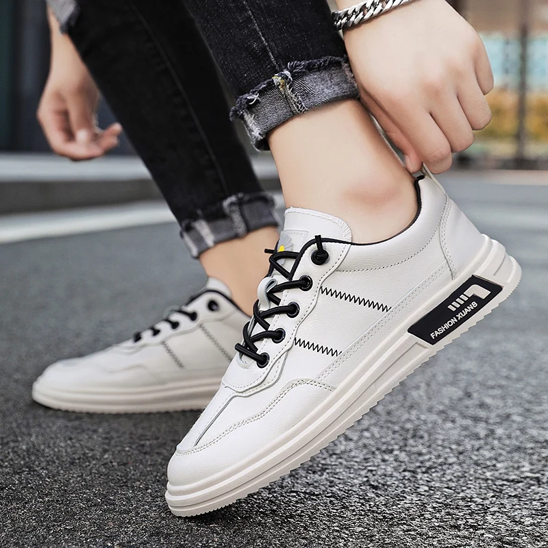 Men's Shoes Summer Fashion Breathable Ice Silk Canvas Casual Shoes Male Soft Lightweight Sneakers for Men Zapatillas Hombre
Men's Shoes Summer Fashion Breathable Ice Silk Canvas Casual Shoes Male Soft Lightweight Sneakers for Men Zapatillas Hombre