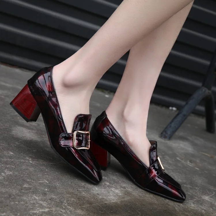 Oversized Ladies high heels women shoes woman pumps Metal decoration High-heeled single shoes
Oversized Ladies high heels women shoes woman pumps Metal decoration High-heeled single shoes