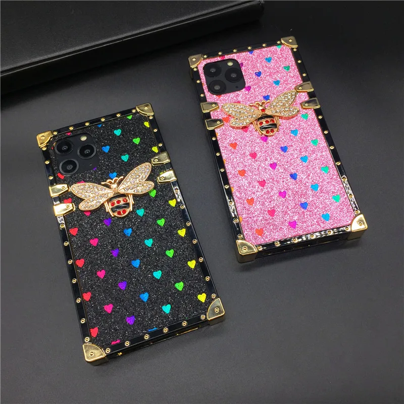 Luxury Square Case for iPhone 12 PRO X XS Max XR Fashion Heart Glitter Bee Cover Phone Cases for iphone 11 PRO MAX 7 8 Plus 6 6S
Luxury Square Case for iPhone 12 PRO X XS Max XR Fashion Heart Glitter Bee Cover Phone Cases for iphone 11 PRO MAX 7 8 Plus 6 6S