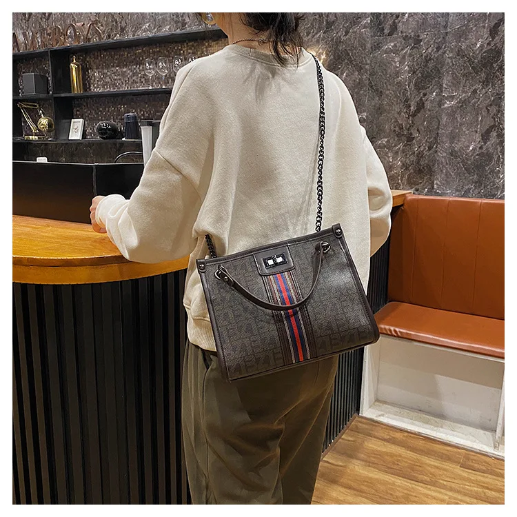 Bag Handbags 2020 New Autumn and Winter Atmosphere Fashion Chain Shoulder Bag Large Capacity Messenger Portable Small Bag
Bag Handbags 2020 New Autumn and Winter Atmosphere Fashion Chain Shoulder Bag Large Capacity Messenger Portable Small Bag