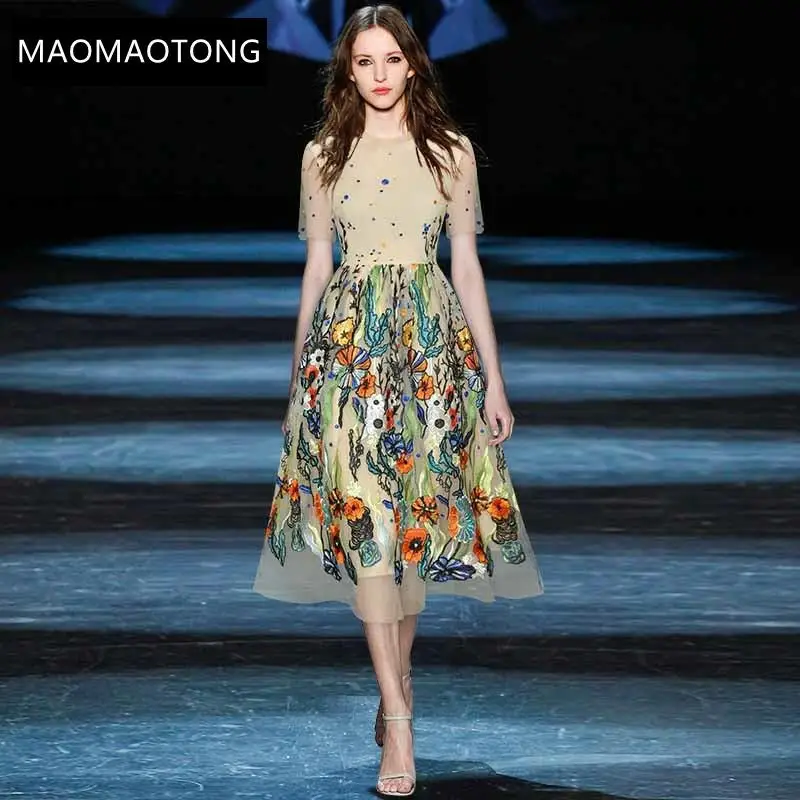Fashion Designer Summer Vintage Party Dress Women's Short Sleeve Mesh Flowers Embroidered Midi Dress
Fashion Designer Summer Vintage Party Dress Women's Short Sleeve Mesh Flowers Embroidered Midi Dress