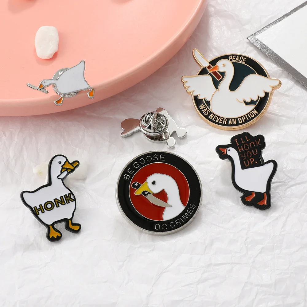 Honk Enamel Pins Dagger Goose Lapel Pin Angry Goose with Knife Brooches Accessories for Bag Jacket Backpack Decoration Jewelry
Honk Enamel Pins Dagger Goose Lapel Pin Angry Goose with Knife Brooches Accessories for Bag Jacket Backpack Decoration Jewelry
