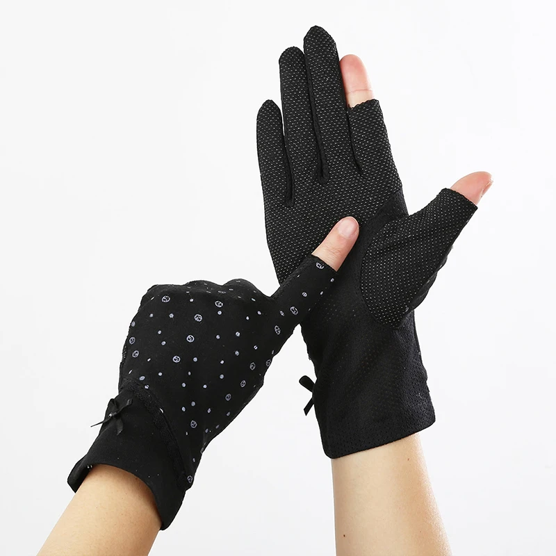 Summer Spring Stretch Sunscreen Anti-Uv Glove Half Finger Anti-Slip Breathable Women 0utdoor Driving Mittens
Summer Spring Stretch Sunscreen Anti-Uv Glove Half Finger Anti-Slip Breathable Women 0utdoor Driving Mittens