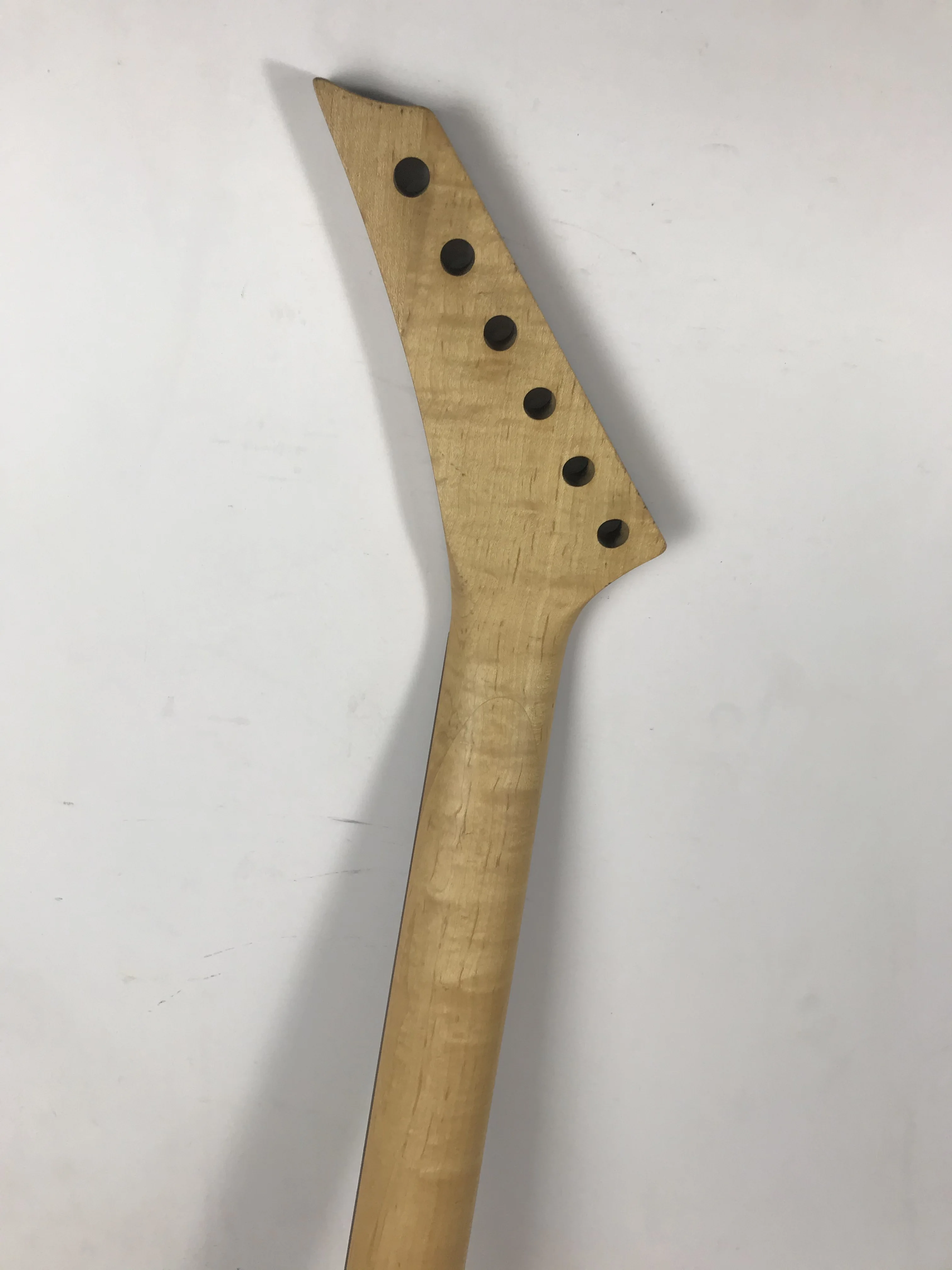 Stock Defective ST Electric Guitar Neck 24 Fret 5.5cm Pocket Flamed Maple IB Style Neck Part Replacement Guitar Accessories
Stock Defective ST Electric Guitar Neck 24 Fret 5.5cm Pocket Flamed Maple IB Style Neck Part Replacement Guitar Accessories