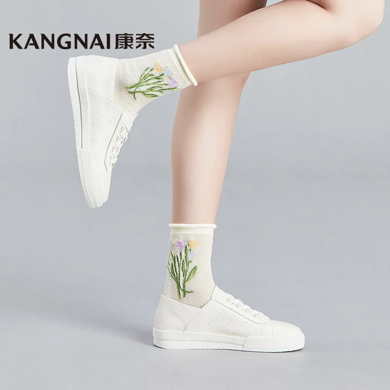 KANGNAI Women Sneakers Cow Leather Lace Up White Flat Shoes Pearl Decoration Skateboarding Lady Comfortable Casual Shoes 
KANGNAI Women Sneakers Cow Leather Lace Up White Flat Shoes Pearl Decoration Skateboarding Lady Comfortable Casual Shoes