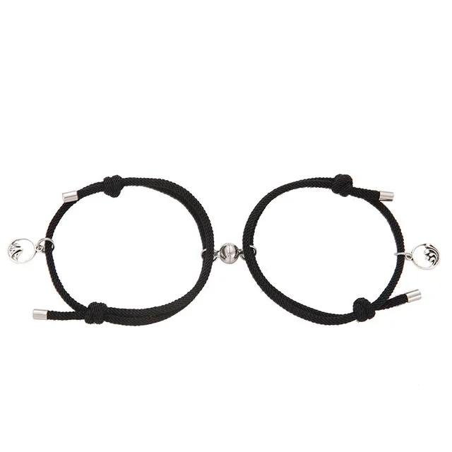 2pcs Couple Magnet Attract Each Other Creative Personality Couple Bracelet Men and Women Charm Girl Bracelet Jewelry Lover Gift
2pcs Couple Magnet Attract Each Other Creative Personality Couple Bracelet Men and Women Charm Girl Bracelet Jewelry Lover Gift
