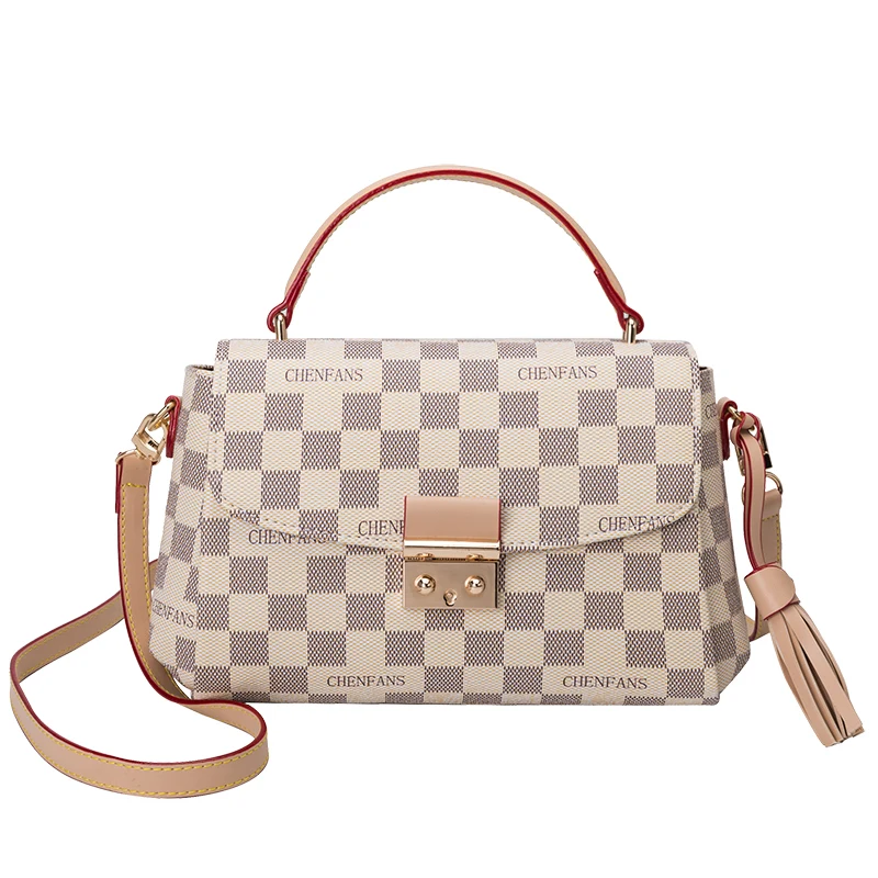 Small Square Bag Female 2021 New Fashion Single Shoulder Bag Checkerboard Crossbody Bag Lock Buckle Tassel Summer Small Bag
Small Square Bag Female 2021 New Fashion Single Shoulder Bag Checkerboard Crossbody Bag Lock Buckle Tassel Summer Small Bag
