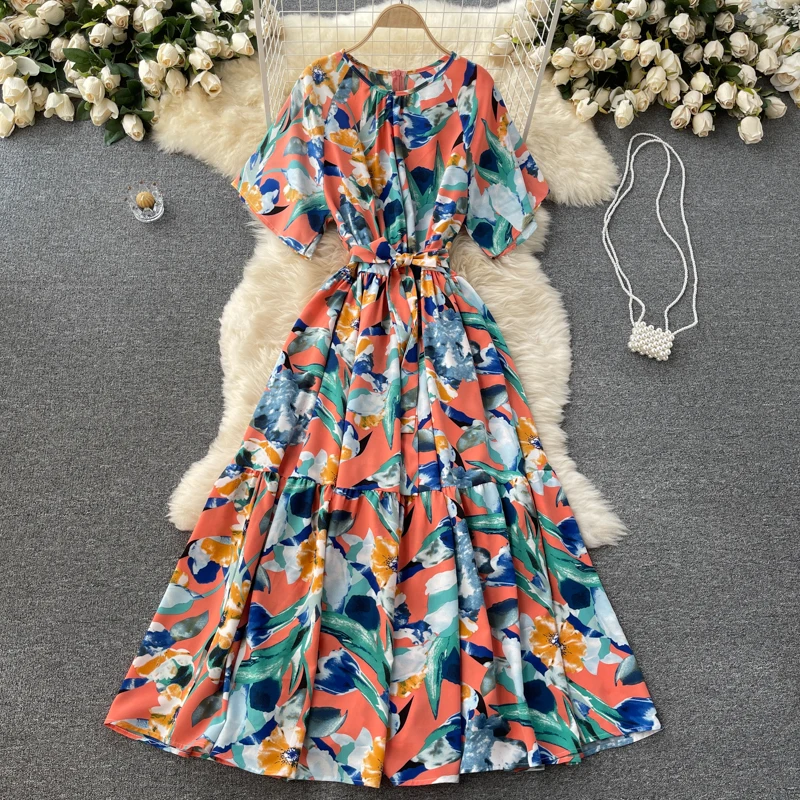 and American high-end brand dress women's summer vacation style printing loose large version Chiffon Ruffle Skirt
and American high-end brand dress women's summer vacation style printing loose large version Chiffon Ruffle Skirt