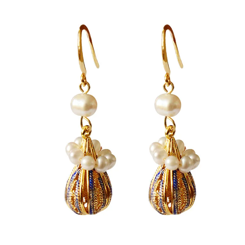 Blucome New Oil Drop Glaze Freshwater Pearl Earrings Geometric Baroque for Women 2021 Fashion Wedding Party Jewelry Pendientes
Blucome New Oil Drop Glaze Freshwater Pearl Earrings Geometric Baroque for Women 2021 Fashion Wedding Party Jewelry Pendientes