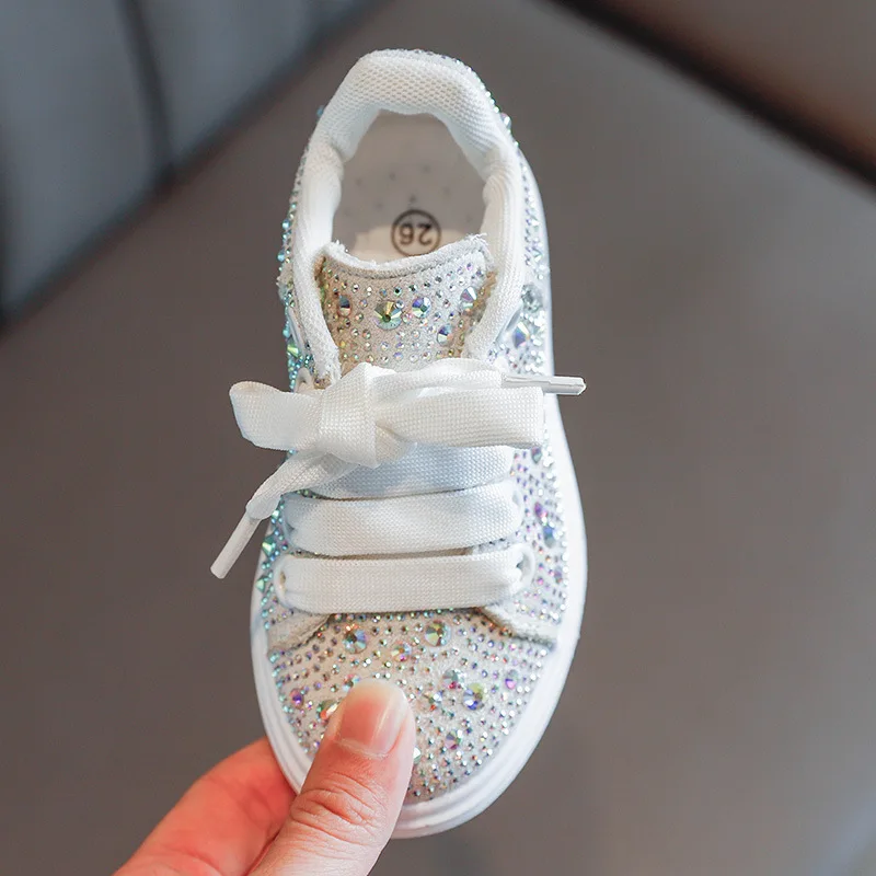 Girls Shoes 2021 Spring Children's Sneakers Bling Glitter Shoes For Kids Lace-up Fashion Ins Hot Rhinestone Rivets Soft Casual
Girls Shoes 2021 Spring Children's Sneakers Bling Glitter Shoes For Kids Lace-up Fashion Ins Hot Rhinestone Rivets Soft Casual