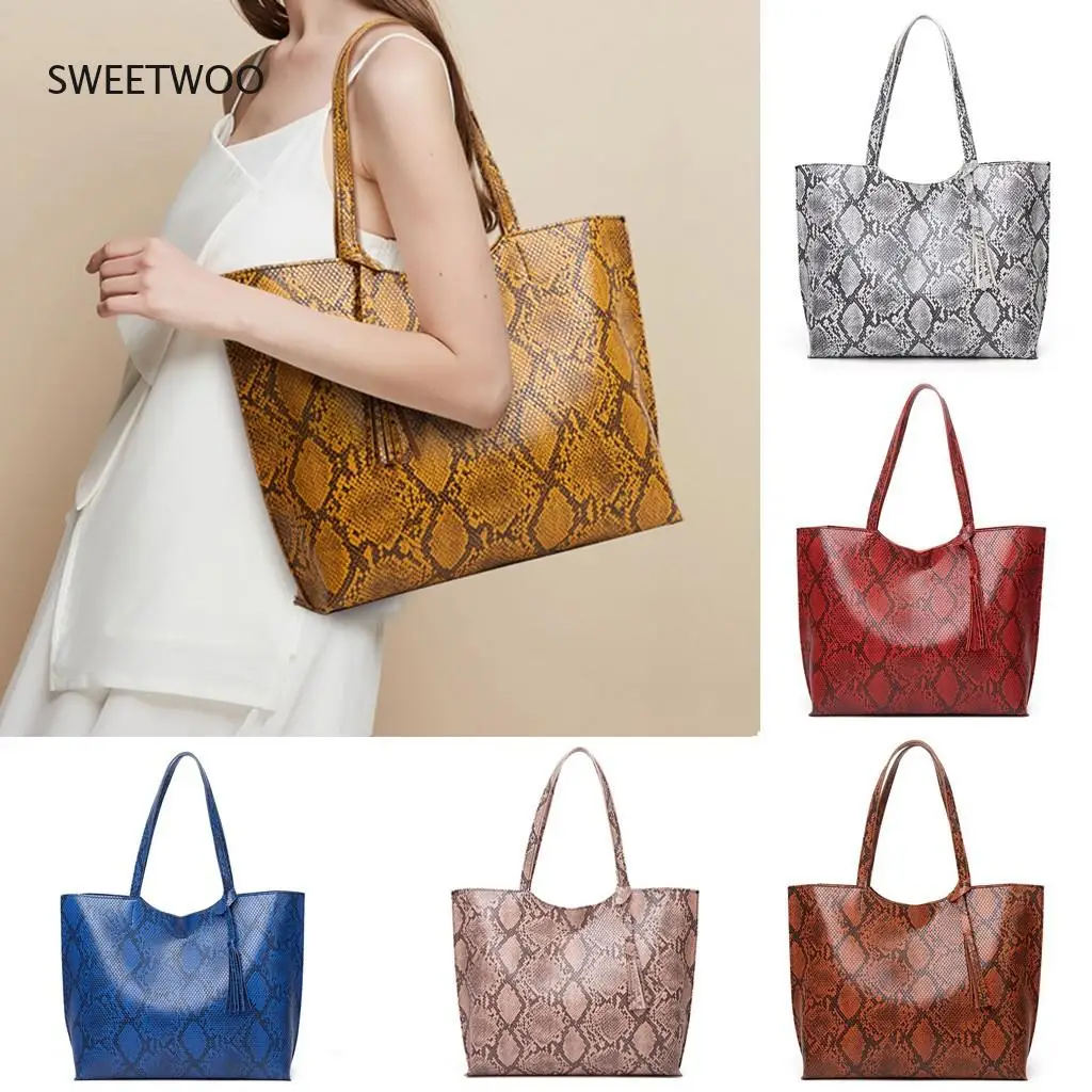 Women Serpentine Pattern Zipper Tassel Bag Handbag Armpit Bag Pu Leathercrossbody Bags for Women 2021 High Quality
Women Serpentine Pattern Zipper Tassel Bag Handbag Armpit Bag Pu Leathercrossbody Bags for Women 2021 High Quality