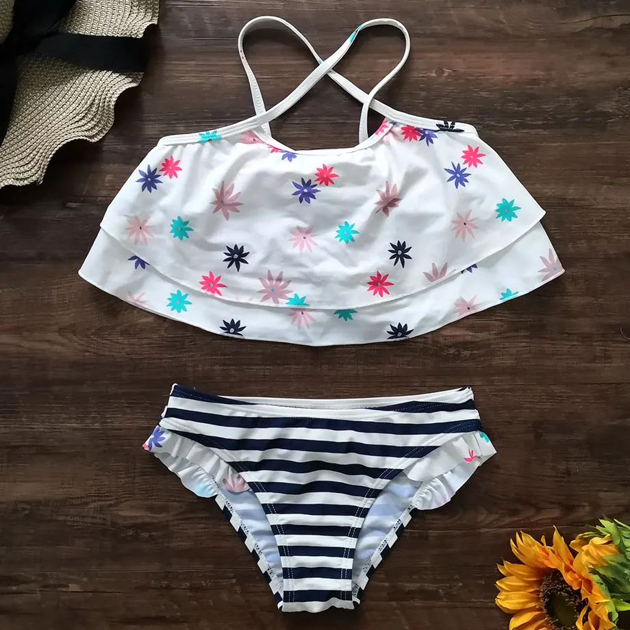 7-14 Years Girls Swimsuit Kids Striped Teenage Girl Bikini Set Print Two Piece Children's Swimwear Big Girl Bathing Suit Tankini
7-14 Years Girls Swimsuit Kids Striped Teenage Girl Bikini Set Print Two Piece Children's Swimwear Big Girl Bathing Suit Tankini