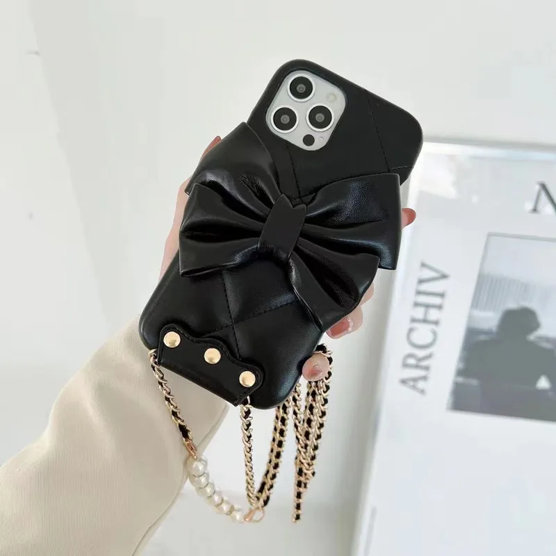 CC18 Luxury Pearl Chain Strap Cute Bow Pu LambskinTop Quality Crossbody Case for iPhone 13 12 11 Pro Max Cover Phone Accessory
CC18 Luxury Pearl Chain Strap Cute Bow Pu LambskinTop Quality Crossbody Case for iPhone 13 12 11 Pro Max Cover Phone Accessory