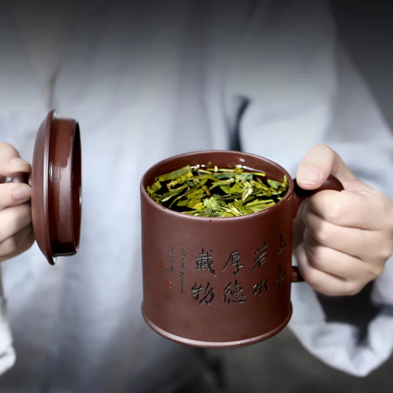 Two yixing purple sand cup undressed ore pure manual cup lid cup purple mud hold World Cup 430 cc
Two yixing purple sand cup undressed ore pure manual cup lid cup purple mud hold World Cup 430 cc