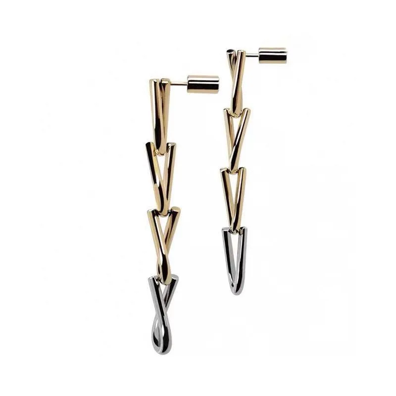 New Golden Circle Long Earrings Retro Simple Cold Style Personalized Earrings Women
New Golden Circle Long Earrings Retro Simple Cold Style Personalized Earrings Women