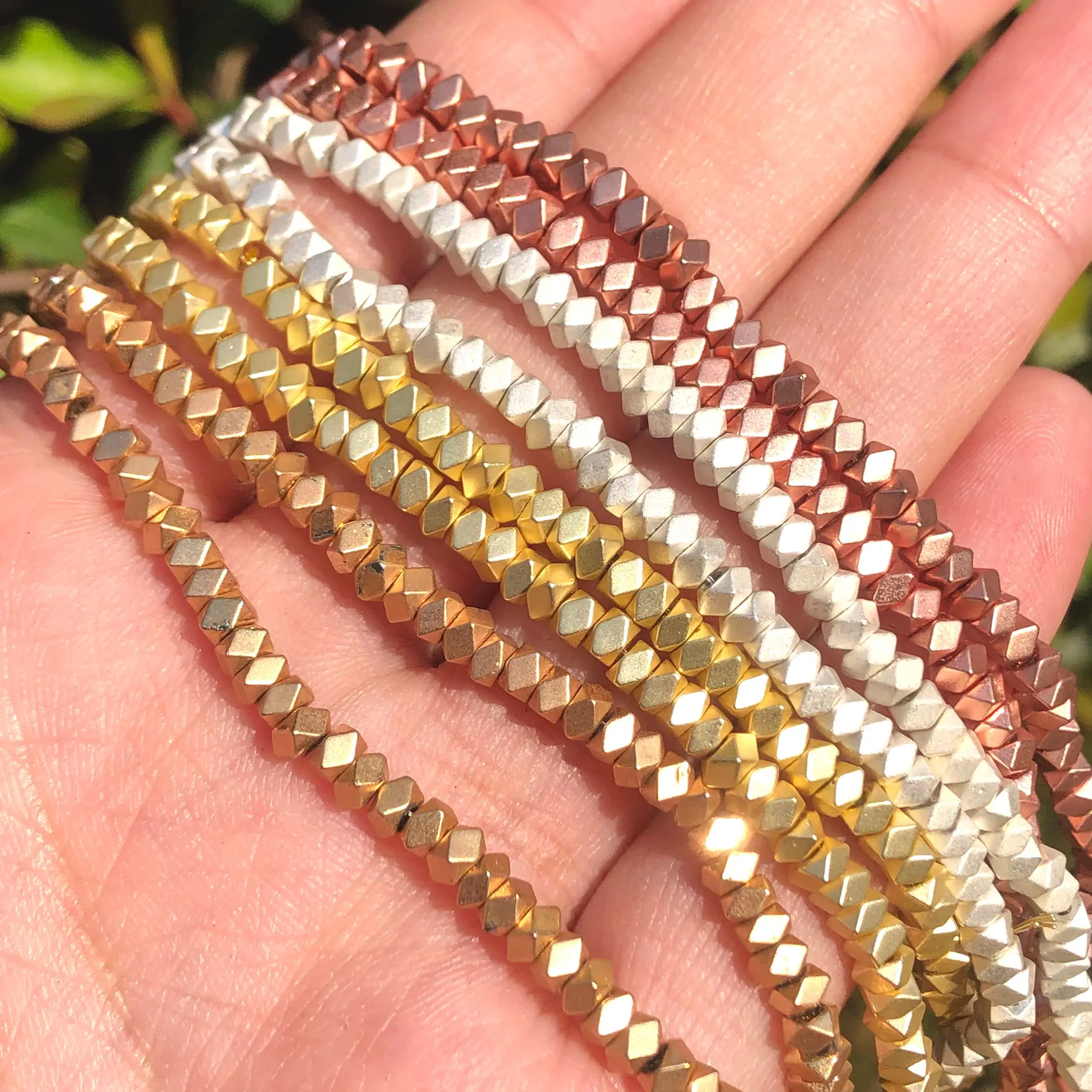 Natural Dull Polish Matte Gold Silvey Hematite Stone 3x2mm 15 Inch Loose Spacer Beads for Jewelry Making Diy Bracelet Necklace
Natural Dull Polish Matte Gold Silvey Hematite Stone 3x2mm 15 Inch Loose Spacer Beads for Jewelry Making Diy Bracelet Necklace