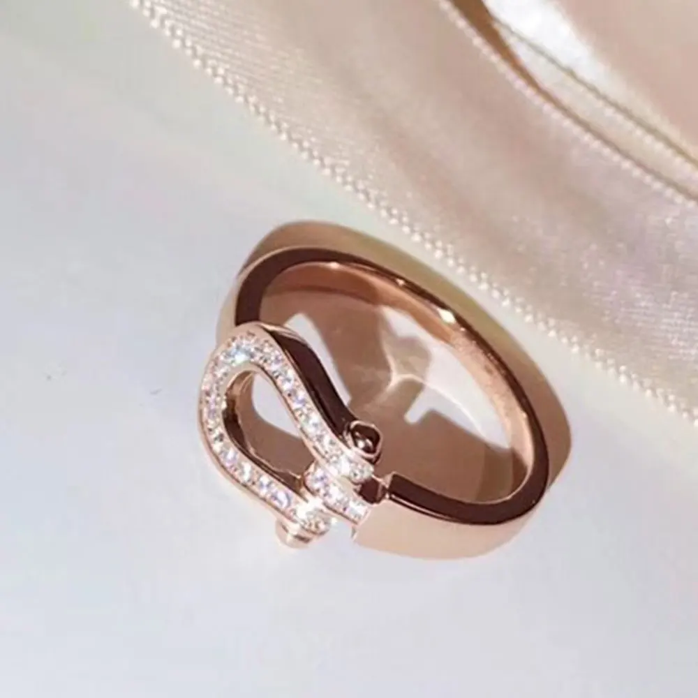 AYBS Real 925 Rings Premium Quality Logo Original1:1 logo "Classic Shining Horseshoe Shape" Rings fred Jewelry
AYBS Real 925 Rings Premium Quality Logo Original1:1 logo "Classic Shining Horseshoe Shape" Rings fred Jewelry