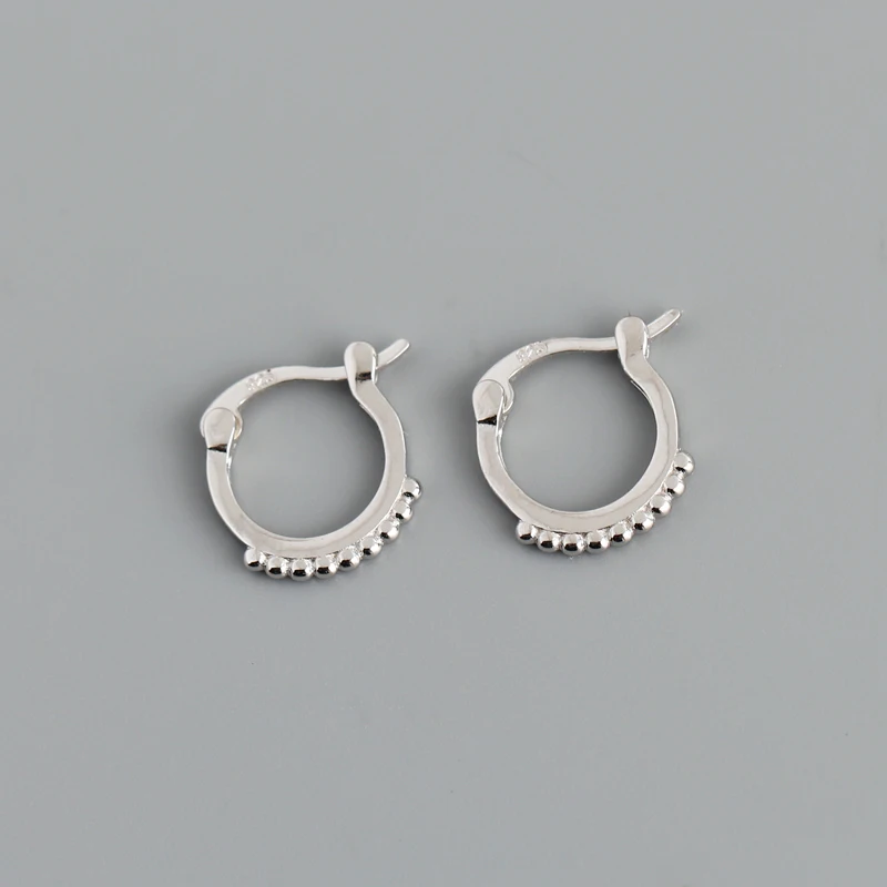 WANTME Genuine 925 Sterling Silver Simple Unique Bead Earrings for Women Men Trendy INS Punk Charming Ear Buckle Jewelry 2021
WANTME Genuine 925 Sterling Silver Simple Unique Bead Earrings for Women Men Trendy INS Punk Charming Ear Buckle Jewelry 2021