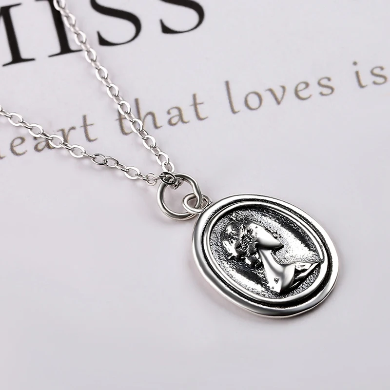 Vintage Carved Coin Necklace For Women Metal Retro Figure Medallion Pendant Long Necklaces Bohemia Jewelry3
Vintage Carved Coin Necklace For Women Metal Retro Figure Medallion Pendant Long Necklaces Bohemia Jewelry3