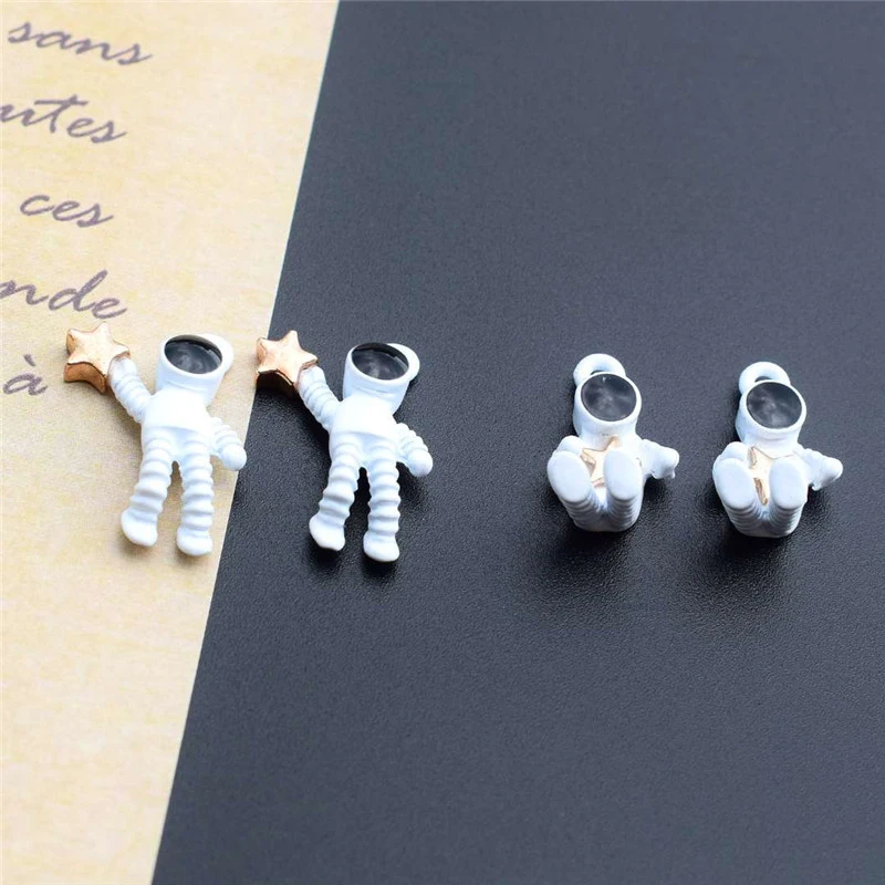 10PcsLot Trendy Metal White Astronaut Stars Pendant Charms For DIY Making Earrings Necklace Jewelry Findings Accessories
10PcsLot Trendy Metal White Astronaut Stars Pendant Charms For DIY Making Earrings Necklace Jewelry Findings Accessories