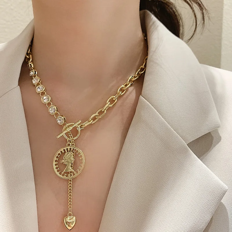 Fashion Simple Gold Portrait Inlaid Rhinestone Necklace Retro Love Heart Pendant Clavicle Chain Jewelry
Fashion Simple Gold Portrait Inlaid Rhinestone Necklace Retro Love Heart Pendant Clavicle Chain Jewelry