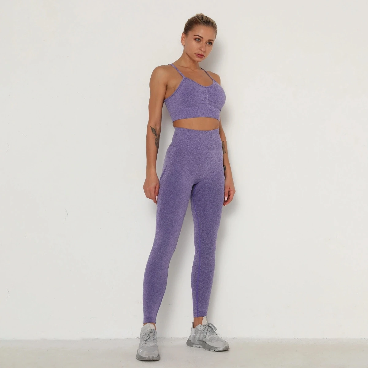 2 Piece Women Sport Suit Yoga Set Gym Vest Workout Clothes Bras Fitness Crop Top + High Waist Energy Seamless Leggings
2 Piece Women Sport Suit Yoga Set Gym Vest Workout Clothes Bras Fitness Crop Top + High Waist Energy Seamless Leggings