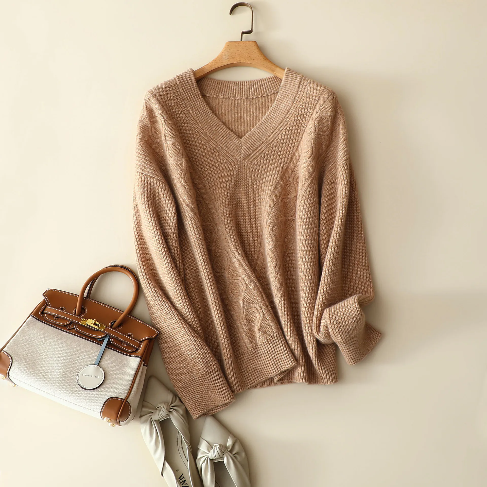 winter essential chunky knit jacquard 100% cashmere v neck kntwear pullover women's chic warm sweater jumper
winter essential chunky knit jacquard 100% cashmere v neck kntwear pullover women's chic warm sweater jumper