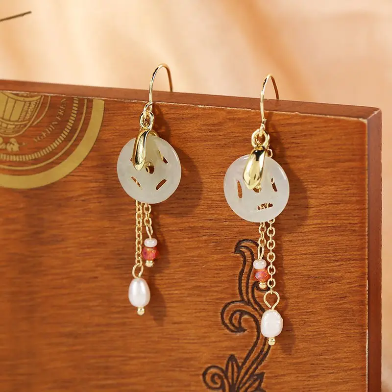 Jade Earrings Gold Chinese Vintage Earrings for Women with Stones White Jade Gold Drop Dangle Women Earrings Jewelry Luxury Gift
Jade Earrings Gold Chinese Vintage Earrings for Women with Stones White Jade Gold Drop Dangle Women Earrings Jewelry Luxury Gift