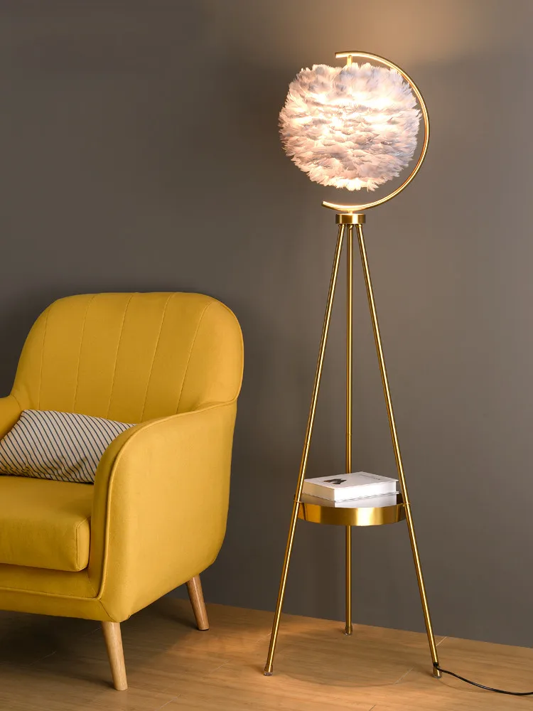 Feather floor lamp living room bedroom Nordic luxury bedside sofa creative art design sense copper desk lamp
Feather floor lamp living room bedroom Nordic luxury bedside sofa creative art design sense copper desk lamp