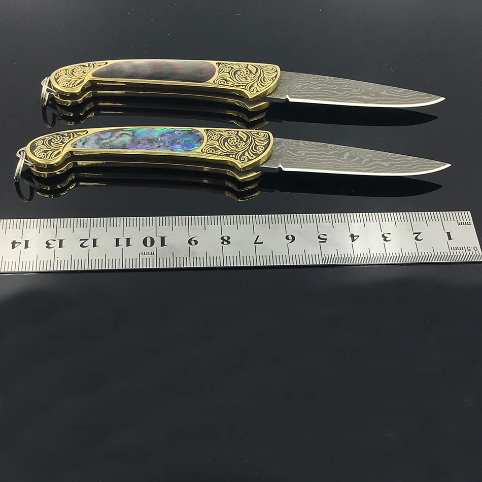Handmade Damascus Steel Blade Yellow Brass +Black Pearl Shell Handle Pocket Folding Knife Utility Knife Engravers Brass Handle
Handmade Damascus Steel Blade Yellow Brass +Black Pearl Shell Handle Pocket Folding Knife Utility Knife Engravers Brass Handle