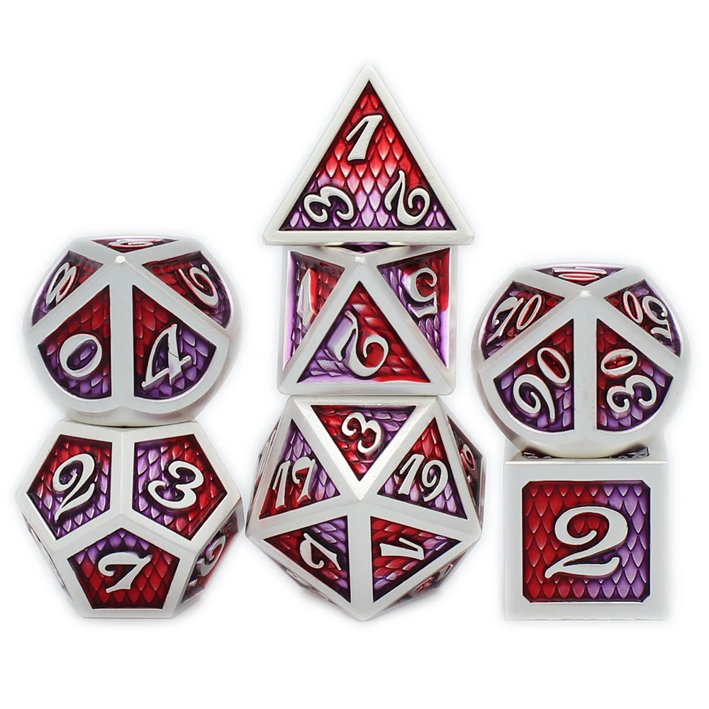 2020 новый дизайн, набор Металлических Кубиков D & D, бархатный мешочек, 7 шт., D20, D12, D10, D %, D8, D6, D4, в стиле дракона, DND, RPG, MTG, настольные игры
2020 новый дизайн, набор Металлических Кубиков D & D, бархатный мешочек, 7 шт., D20, D12, D10, D %, D8, D6, D4, в стиле дракона, DND, RPG, MTG, настольные игры