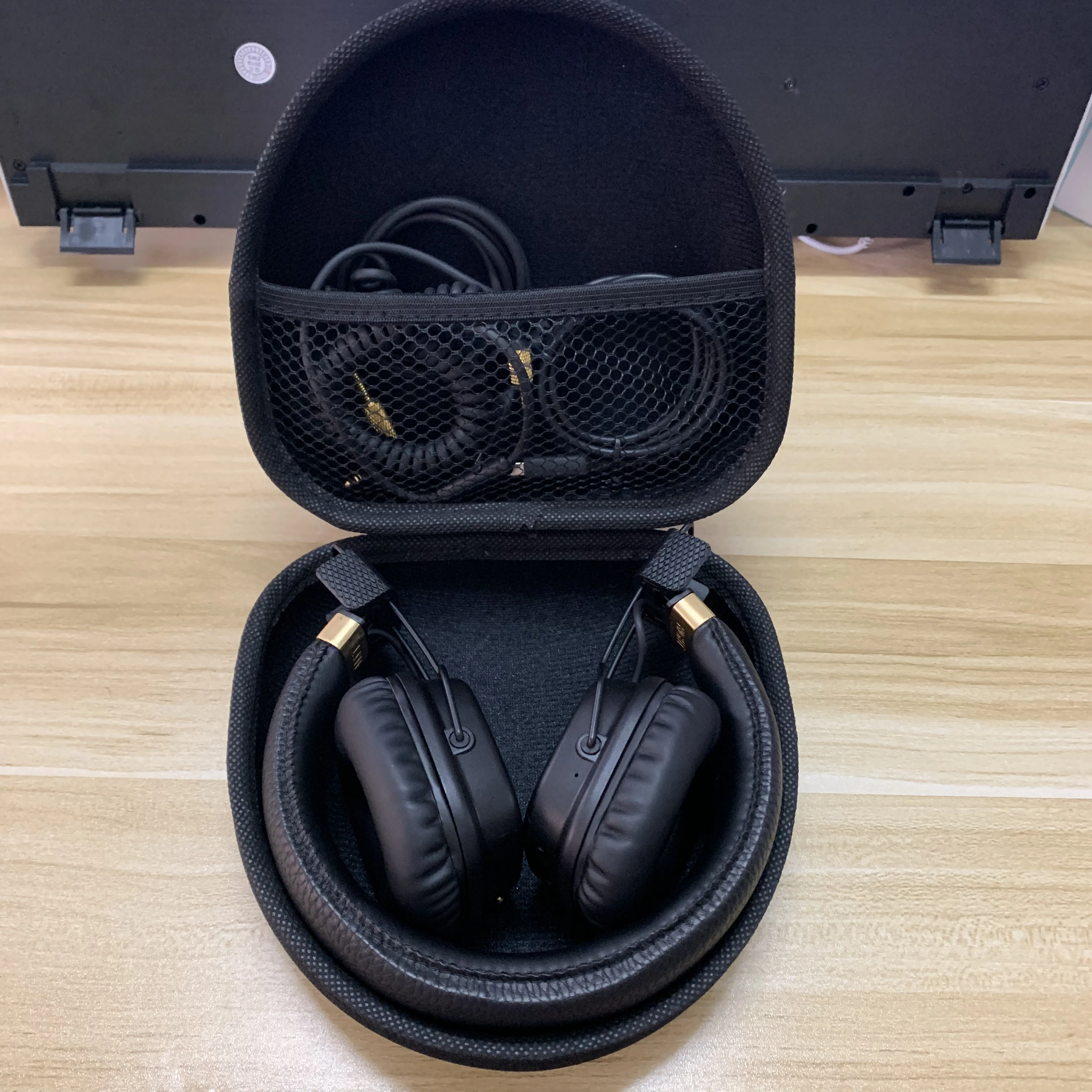 Major II Bluetooth Headphones detachable cable Wireless Earphones 2nd Major Headsets gaming For marshall phone PC high quality
Major II Bluetooth Headphones detachable cable Wireless Earphones 2nd Major Headsets gaming For marshall phone PC high quality