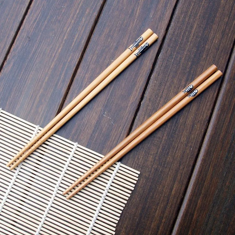 2 Pairs Fish Pattern Japanese Carbonized Bamboo Chopsticks Handmade Household Reusable Sushi Bamboo Chopstick Set Tableware Gift
2 Pairs Fish Pattern Japanese Carbonized Bamboo Chopsticks Handmade Household Reusable Sushi Bamboo Chopstick Set Tableware Gift