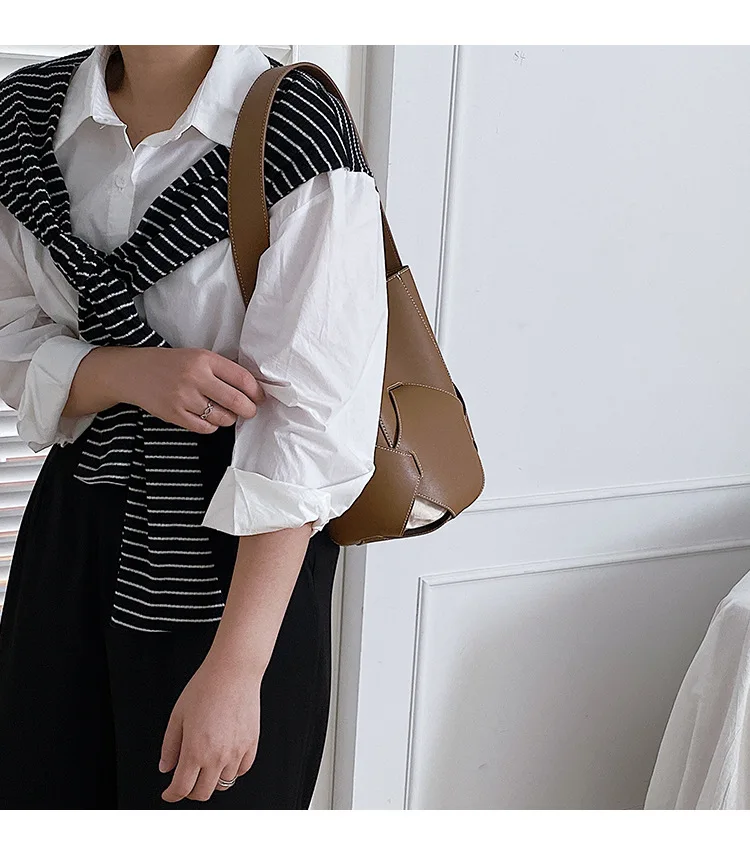Stitching Design Ladies Underarm Bags 2021 Trend Large Capacity Ladies Handbags Creativ Ladies Bucket Bags Ladies Shoulder Bags
Stitching Design Ladies Underarm Bags 2021 Trend Large Capacity Ladies Handbags Creativ Ladies Bucket Bags Ladies Shoulder Bags
