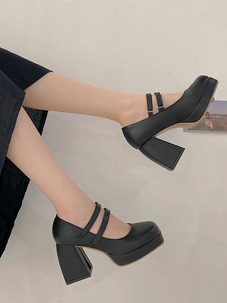 Women's sandals 2021 new summer retro Mary Jane wild square head shallow mouth super high heels fashion hot sale.
Women's sandals 2021 new summer retro Mary Jane wild square head shallow mouth super high heels fashion hot sale.