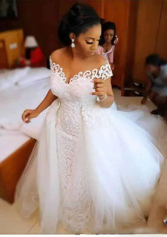 Luxury Mermaid Wedding Dress 2020 Bridal Gown Beading Sequins Overskirt Long Train White Bride Dress Custom made
Luxury Mermaid Wedding Dress 2020 Bridal Gown Beading Sequins Overskirt Long Train White Bride Dress Custom made