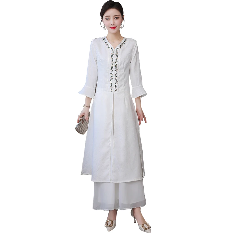COIGARSAM National Wind Three Quarter Sleeve Women New Cheongsam Embroidery Dresses White Green Dress 8738
COIGARSAM National Wind Three Quarter Sleeve Women New Cheongsam Embroidery Dresses White Green Dress 8738