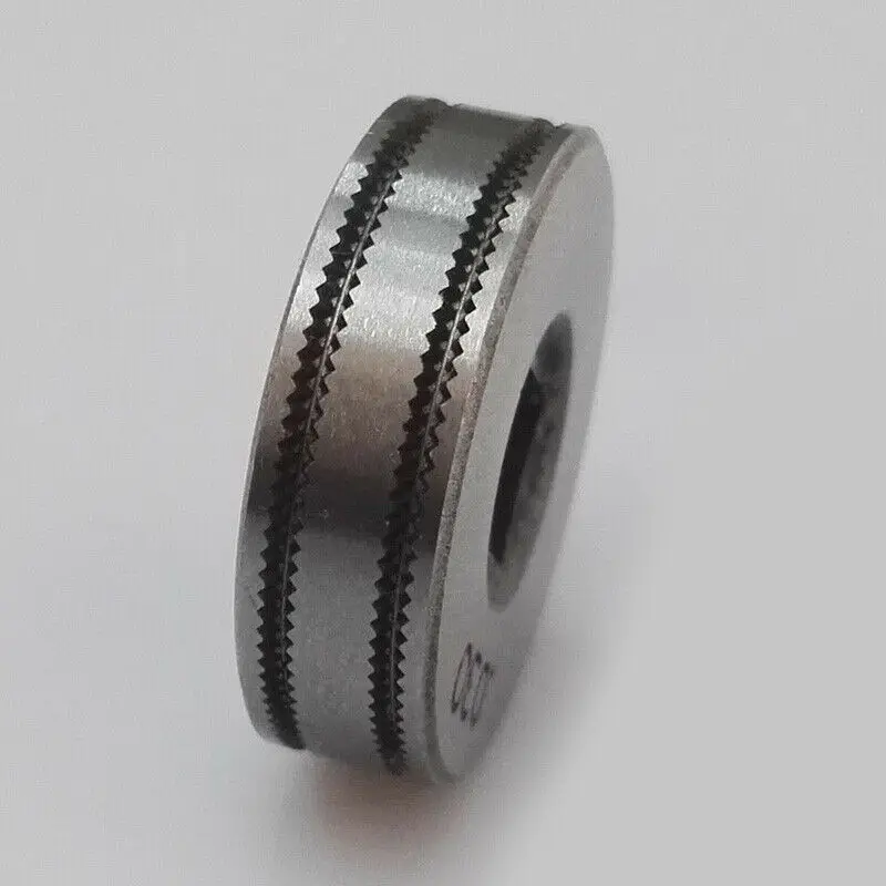 1x Roller Roll Parts 0.8-0.9 Kunrled-Groove 030\"-035\" Welder Soldering Equipment
1x Roller Roll Parts 0.8-0.9 Kunrled-Groove 030\"-035\" Welder Soldering Equipment