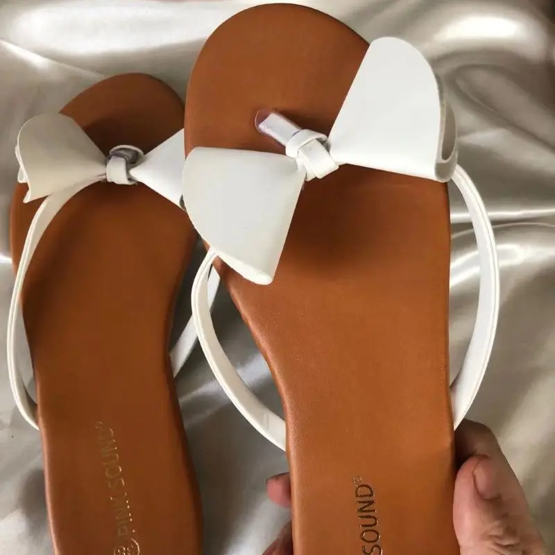 2021 Women Summer Bow Slippers Casual Slides Narrow Band Comfortable PU Slippers Bow Flip Flops Platform Ladies Indoor Shoes
2021 Women Summer Bow Slippers Casual Slides Narrow Band Comfortable PU Slippers Bow Flip Flops Platform Ladies Indoor Shoes