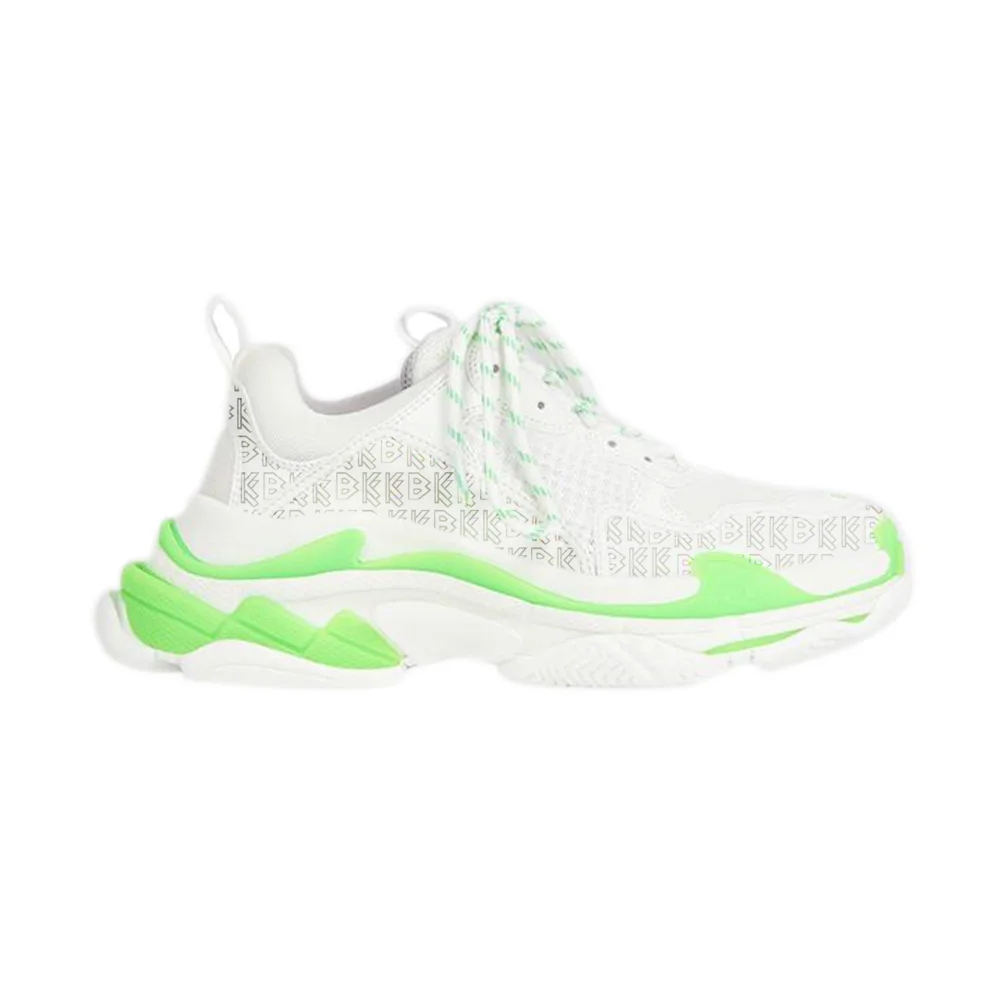 Кроссовки WFMD BLCG Triple S # wfmd27K
Кроссовки WFMD BLCG Triple S # wfmd27K