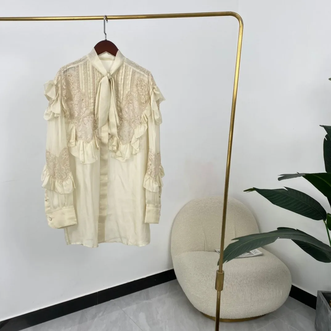 Top Quality Silk Long Blouses 2021 Autumn Fashion Beige Lace Patchwork Full Sleeve Ruffles Single Breasted Shirts
Top Quality Silk Long Blouses 2021 Autumn Fashion Beige Lace Patchwork Full Sleeve Ruffles Single Breasted Shirts