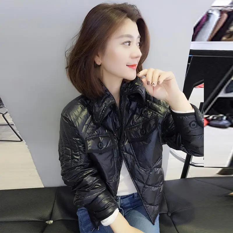 Новинка Зима 2020, Теплая стеганая куртка с длинными рукавами и отложным воротником, модная короткая Глянцевая одежда с хлопковой подкладкой
Новинка Зима 2020, Теплая стеганая куртка с длинными рукавами и отложным воротником, модная короткая Глянцевая одежда с хлопковой подкладкой