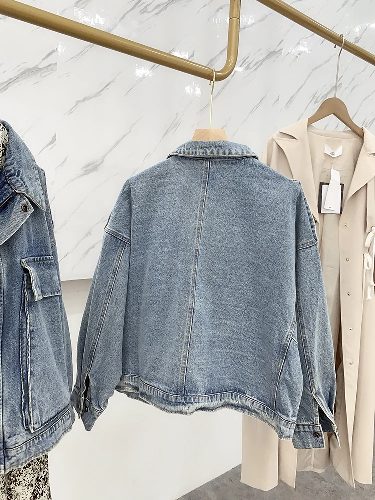 Korean version of solid color Polo collar long-sleeved denim jacket wild loose fashion new casual western style
Korean version of solid color Polo collar long-sleeved denim jacket wild loose fashion new casual western style