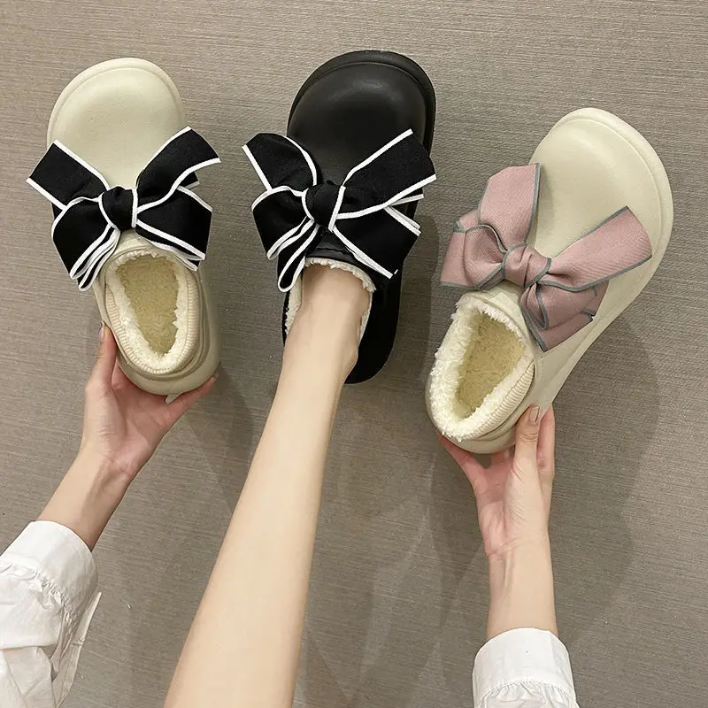 Winter Plush Cotton Slippers With Heels, Women's Warmth, Fashion, Non-slip Dual-use, Thick-soled, Waterproof Bow-knot Women's
Winter Plush Cotton Slippers With Heels, Women's Warmth, Fashion, Non-slip Dual-use, Thick-soled, Waterproof Bow-knot Women's